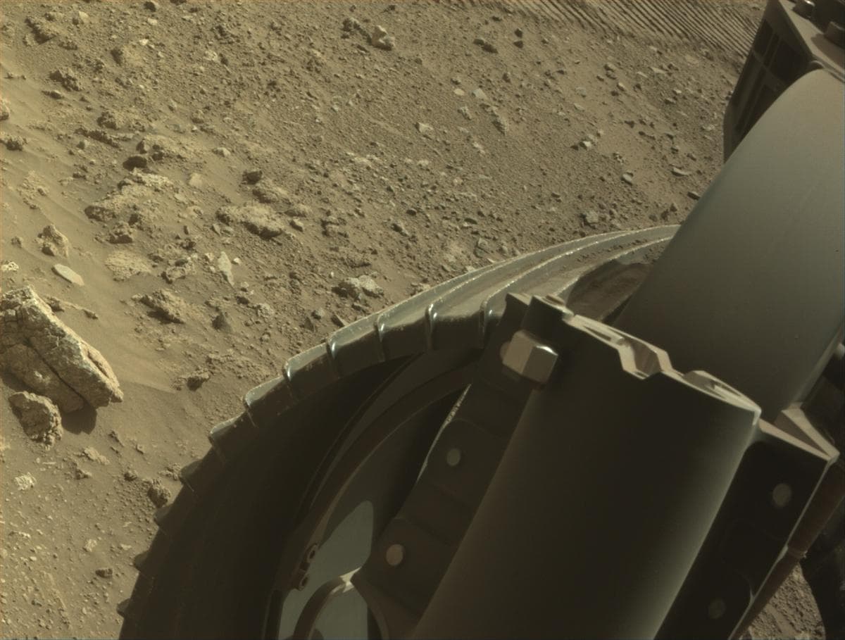 Mars image captured by FRONT_HAZCAM_RIGHT_A on Perseverance