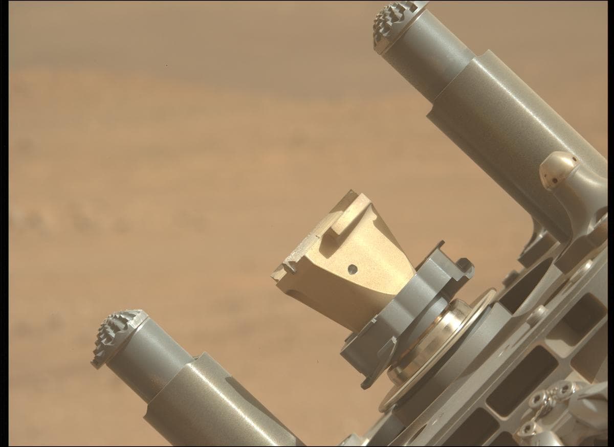 Mars image captured by MCZ_LEFT on Perseverance