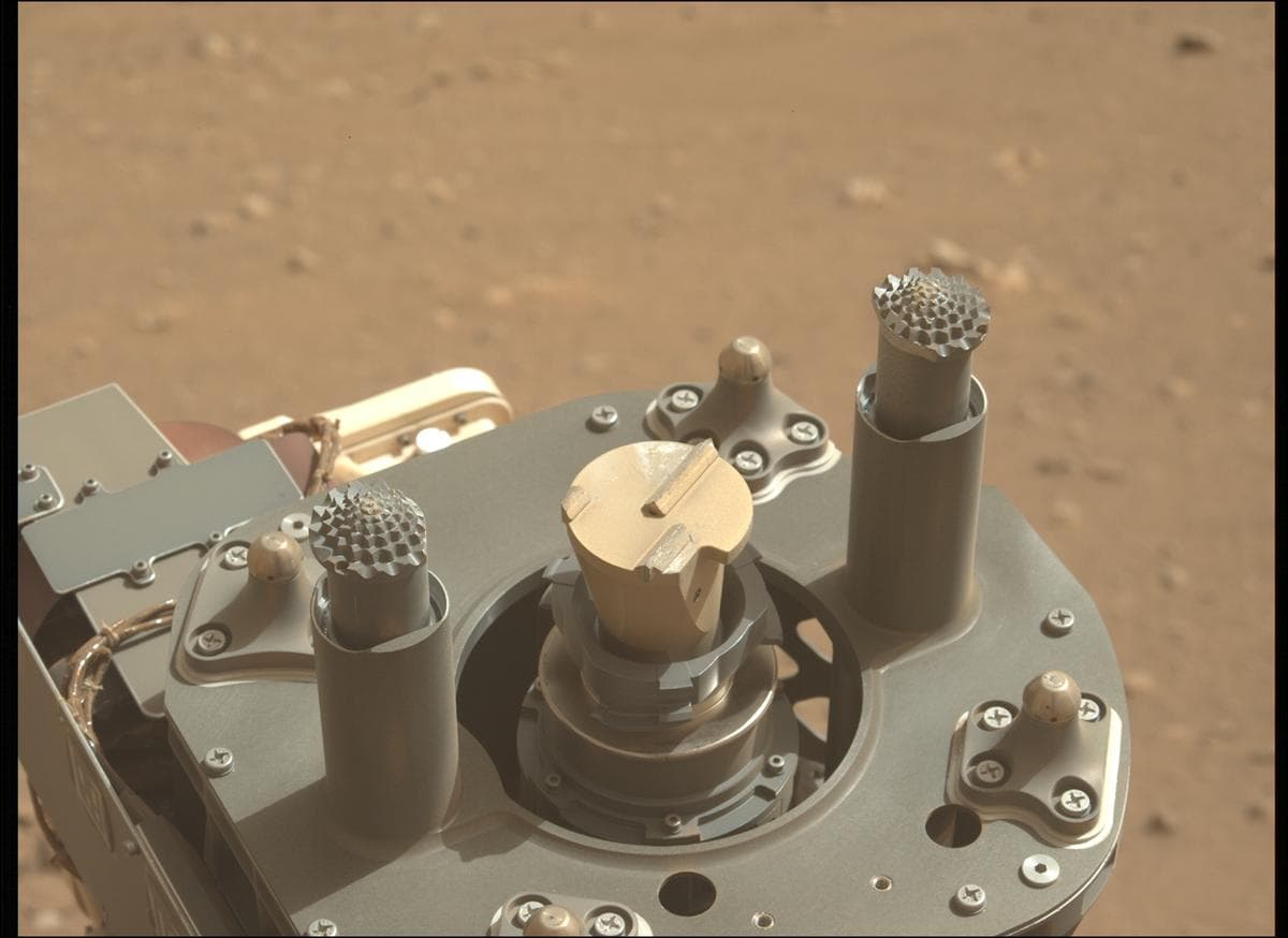Mars image captured by MCZ_LEFT on Perseverance
