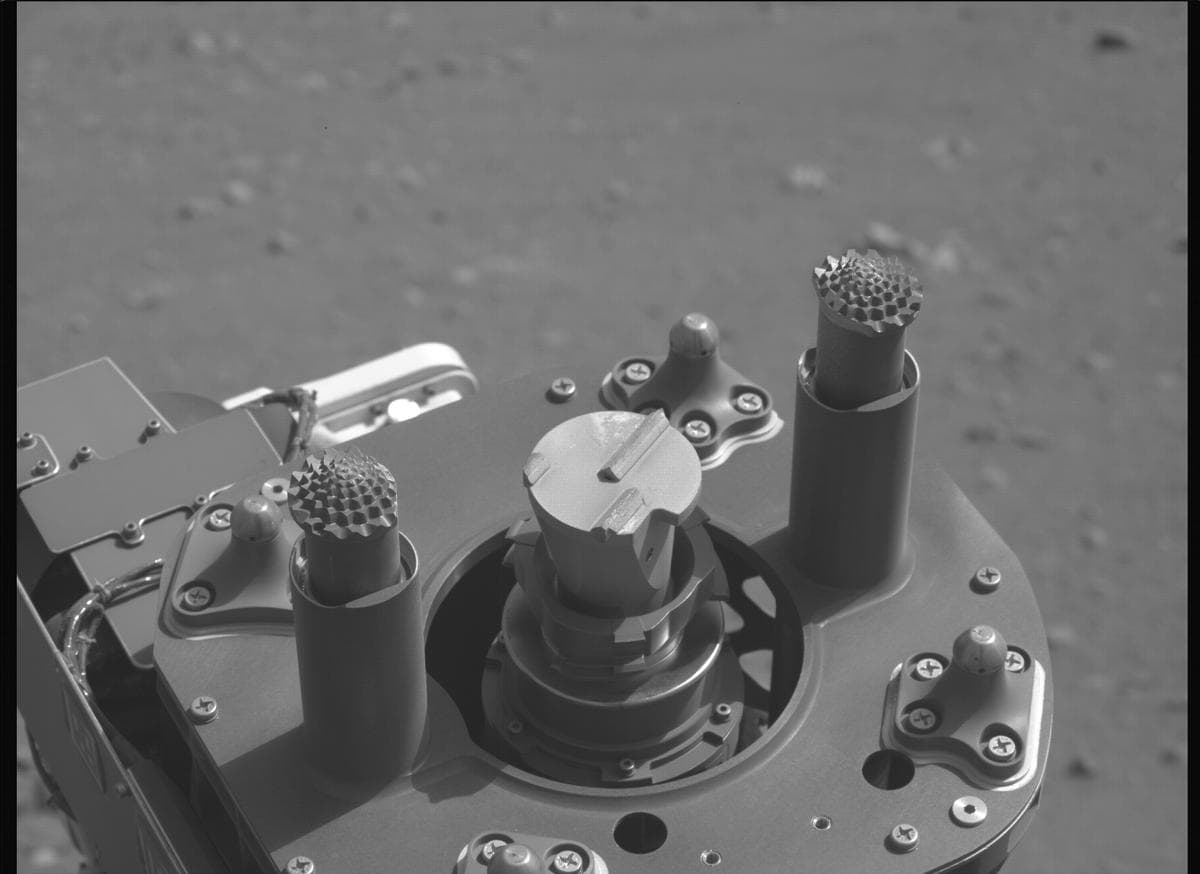 Mars image captured by MCZ_LEFT on Perseverance