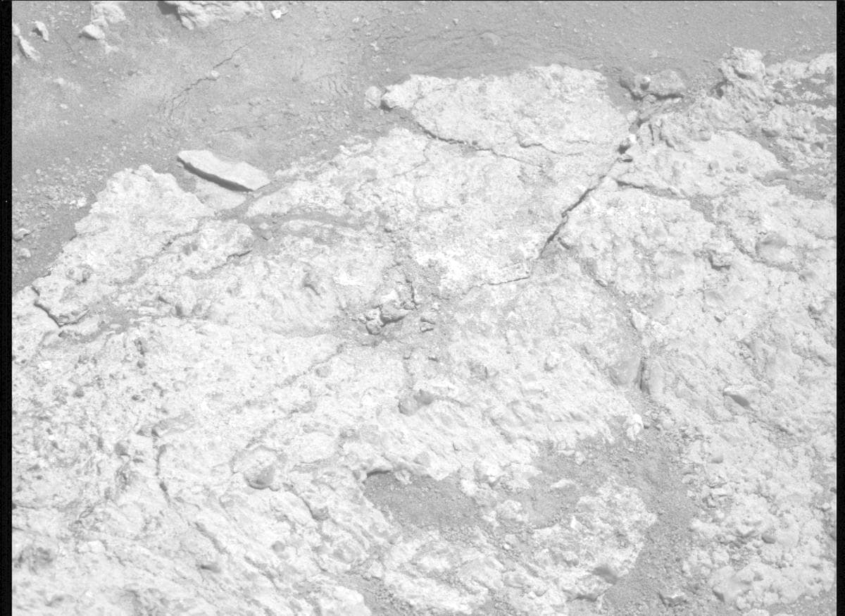 Mars image captured by MCZ_LEFT on Perseverance