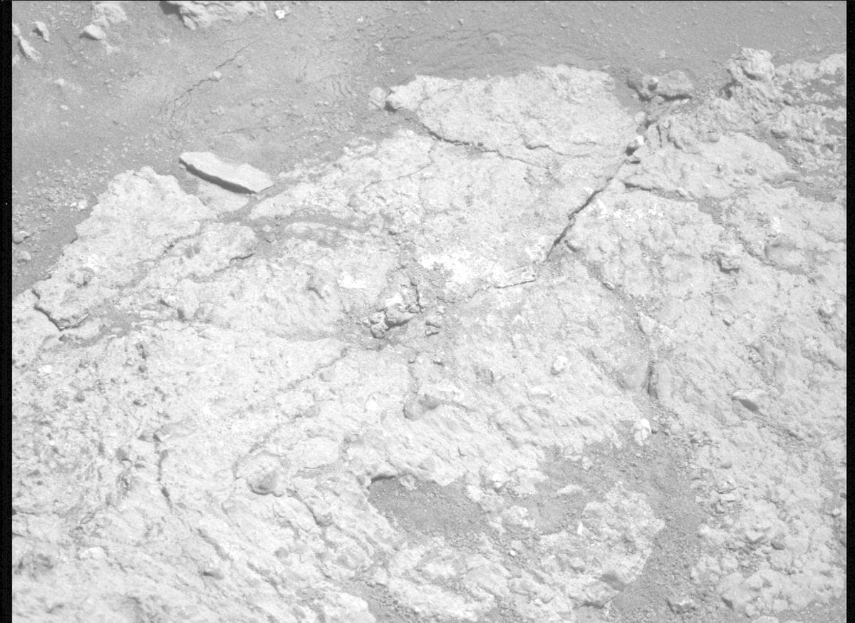 Mars image captured by MCZ_LEFT on Perseverance