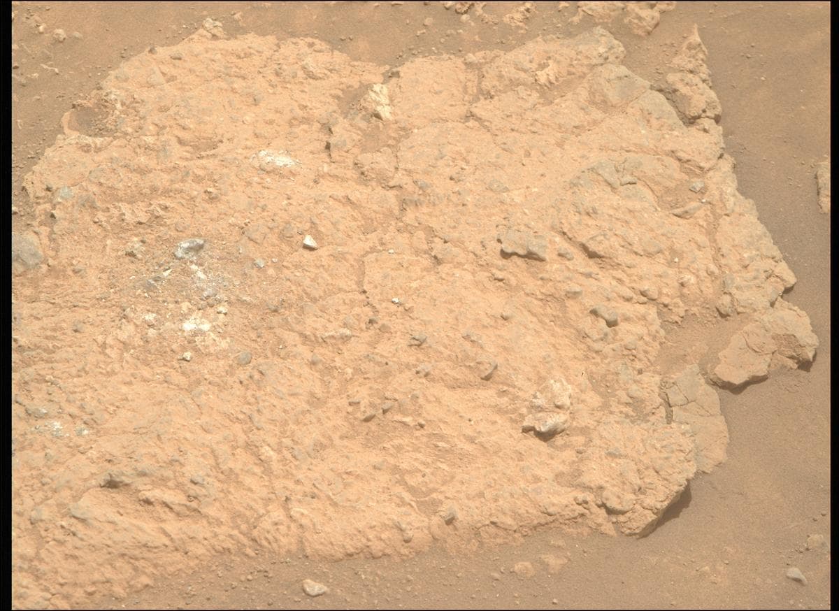 Mars image captured by MCZ_RIGHT on Perseverance