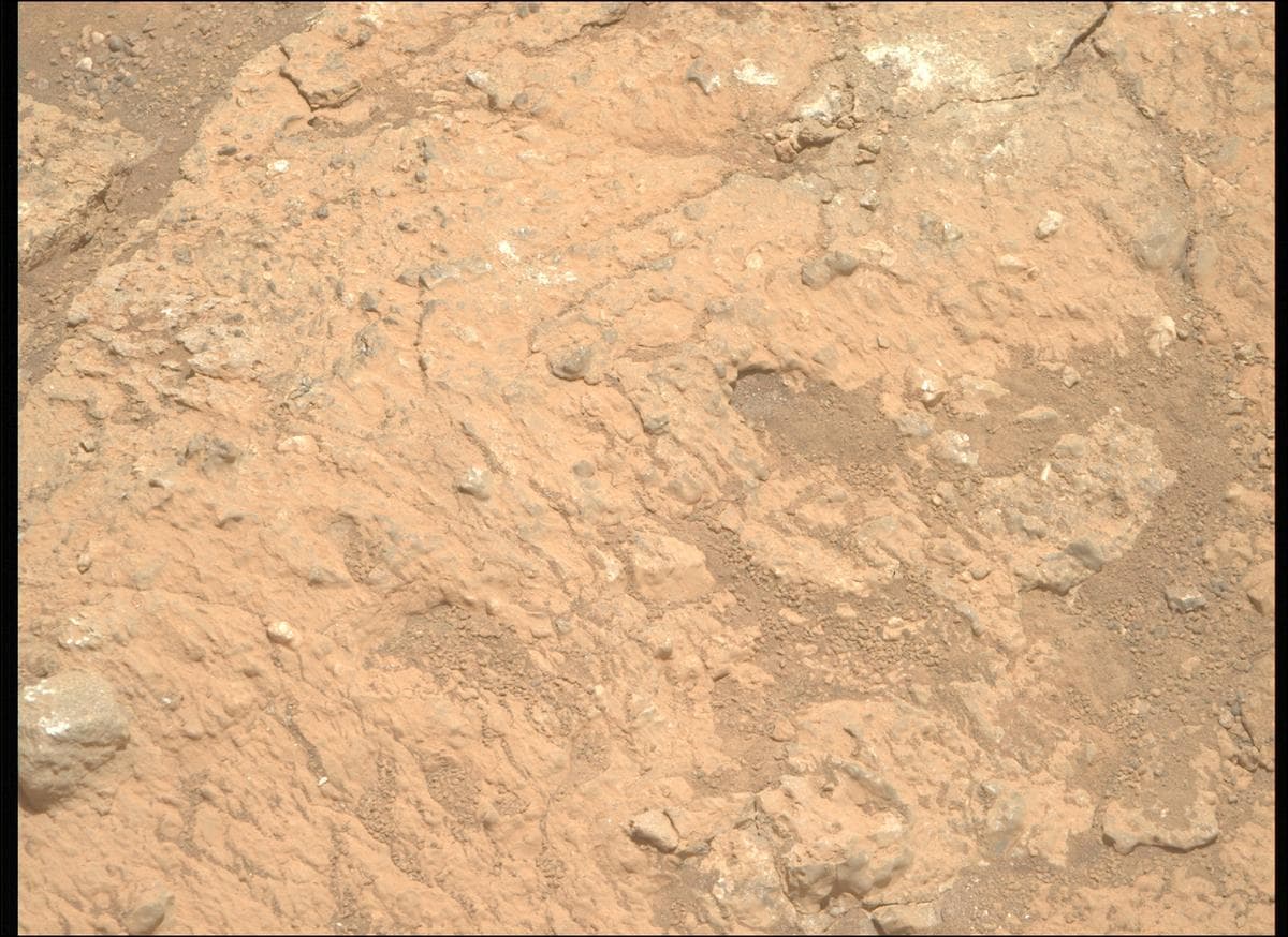 Mars image captured by MCZ_RIGHT on Perseverance
