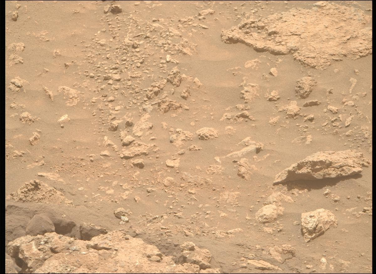 Mars image captured by MCZ_RIGHT on Perseverance