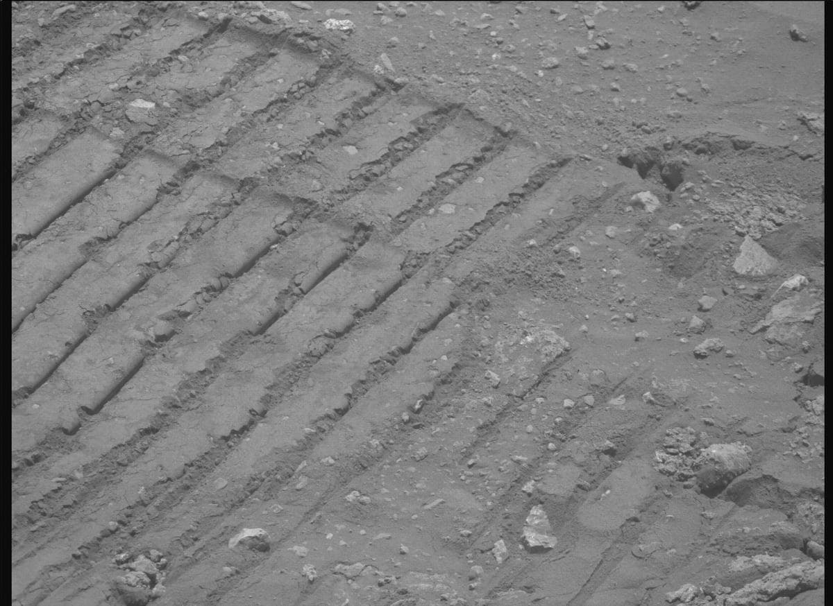 Mars image captured by MCZ_RIGHT on Perseverance