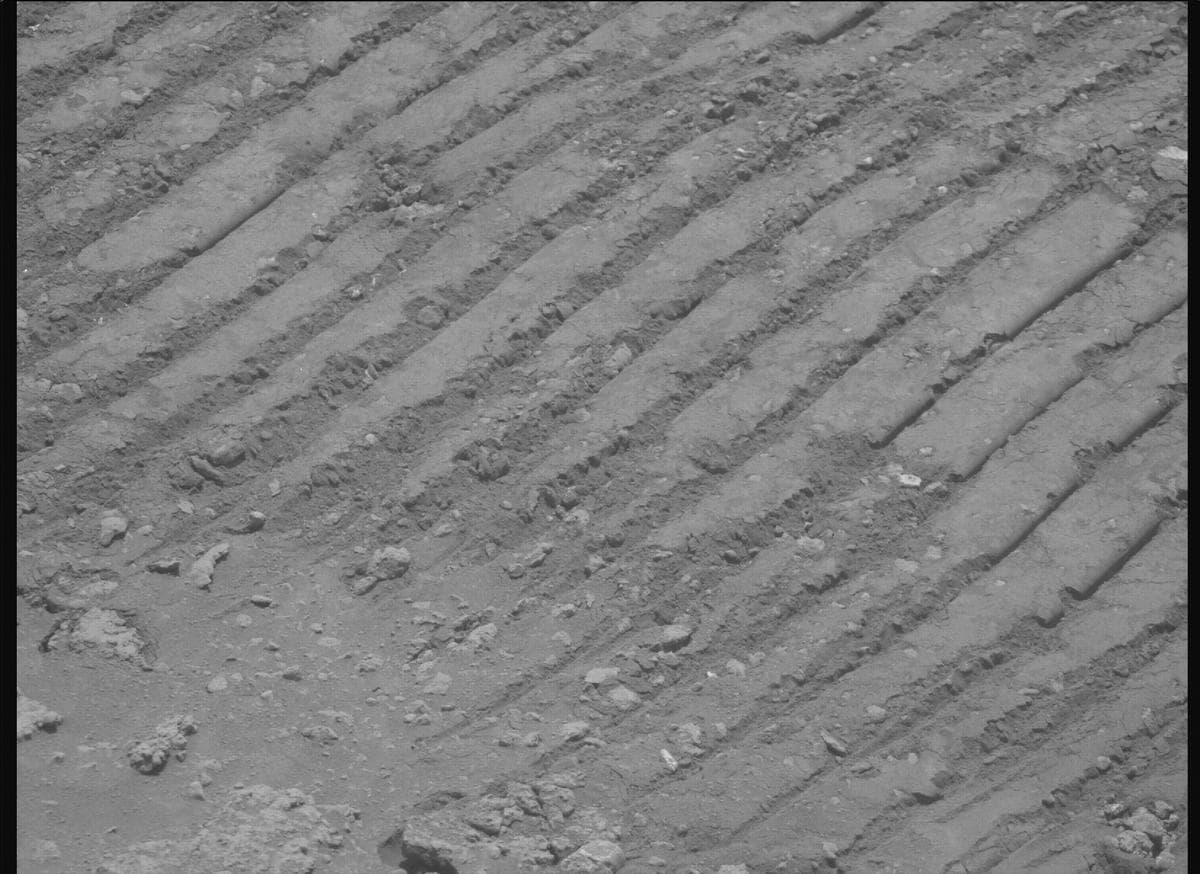 Mars image captured by MCZ_RIGHT on Perseverance
