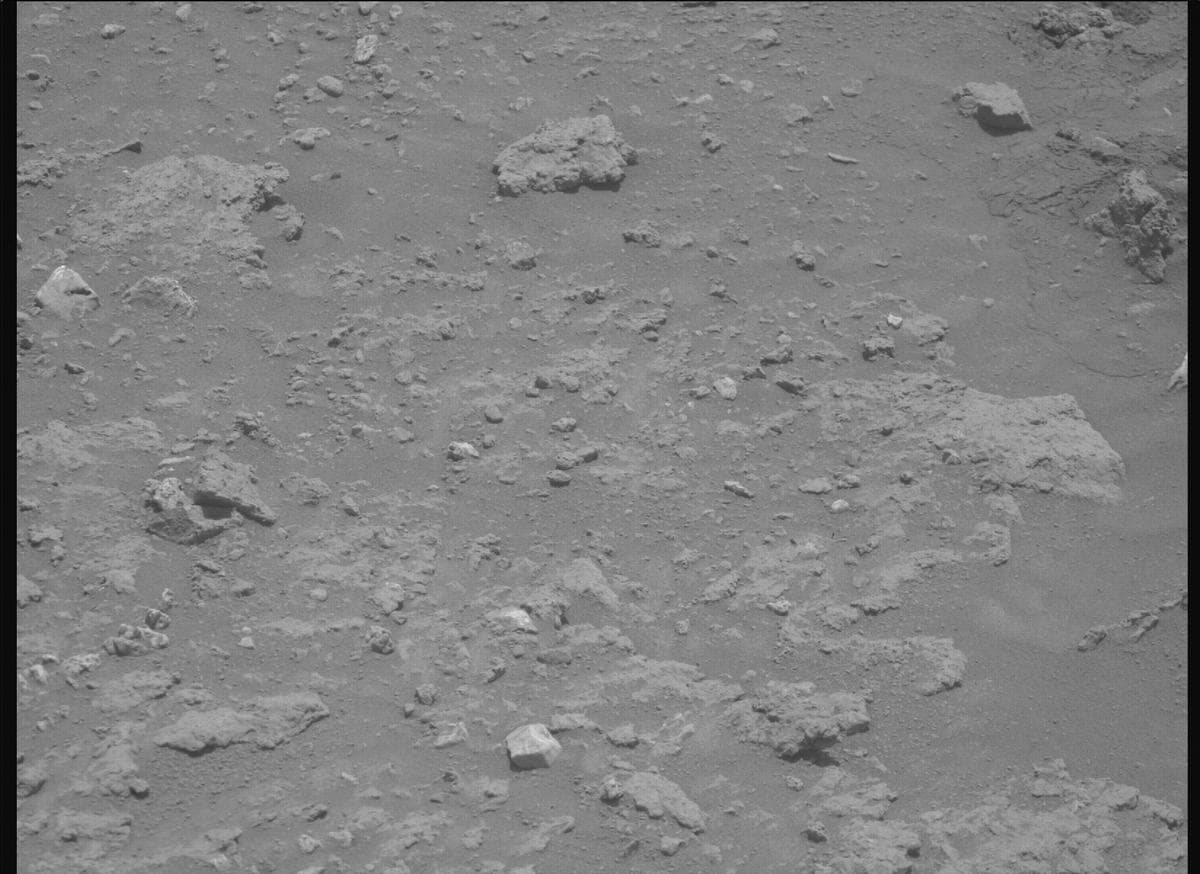 Mars image captured by MCZ_RIGHT on Perseverance