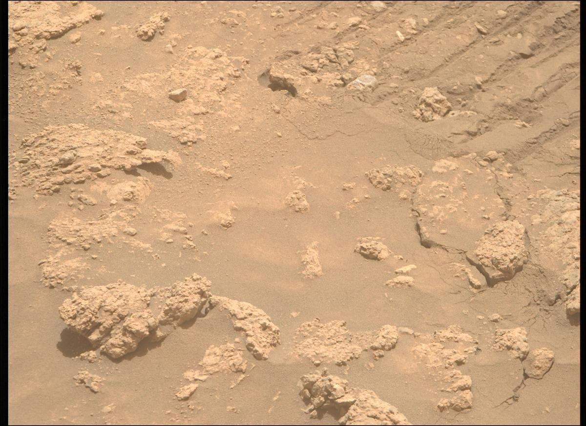 Mars image captured by MCZ_RIGHT on Perseverance