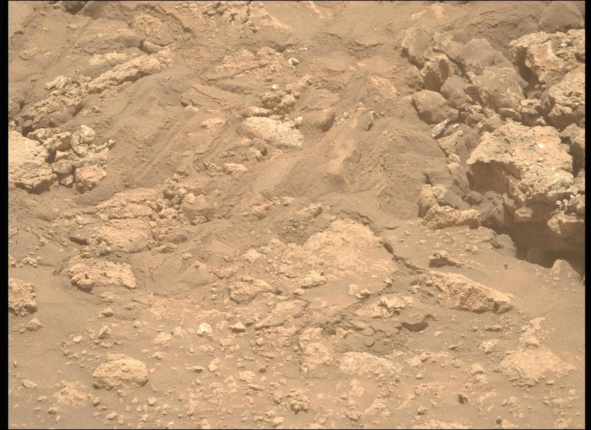 Mars image captured by MCZ_RIGHT on Perseverance