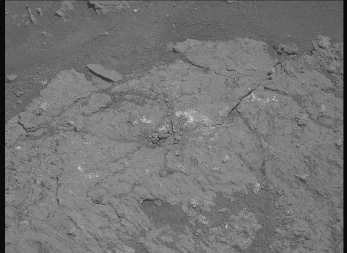 Mars image captured by MCZ_RIGHT on Perseverance