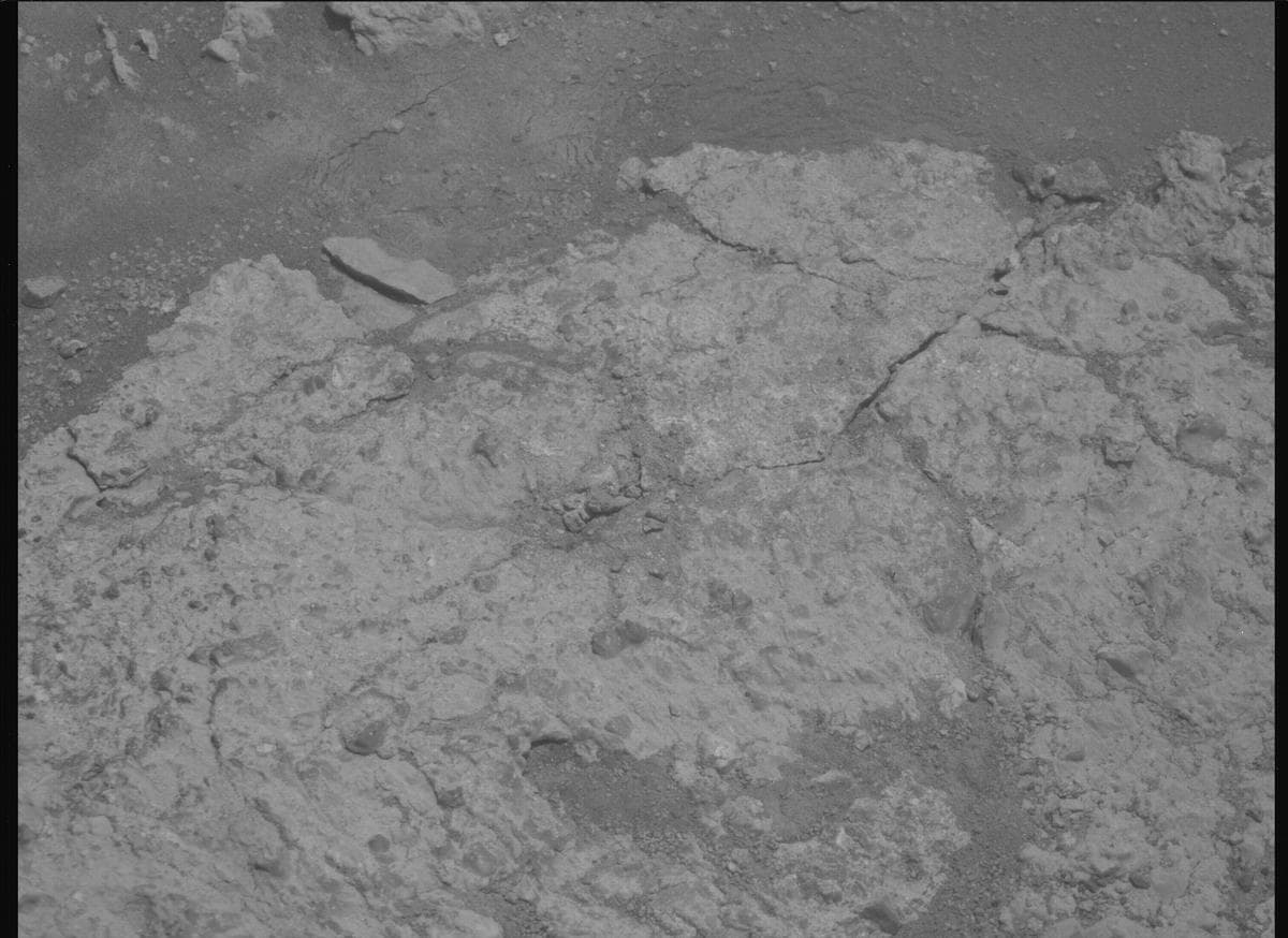 Mars image captured by MCZ_RIGHT on Perseverance