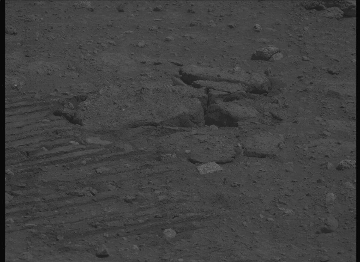 Mars image captured by MCZ_LEFT on Perseverance
