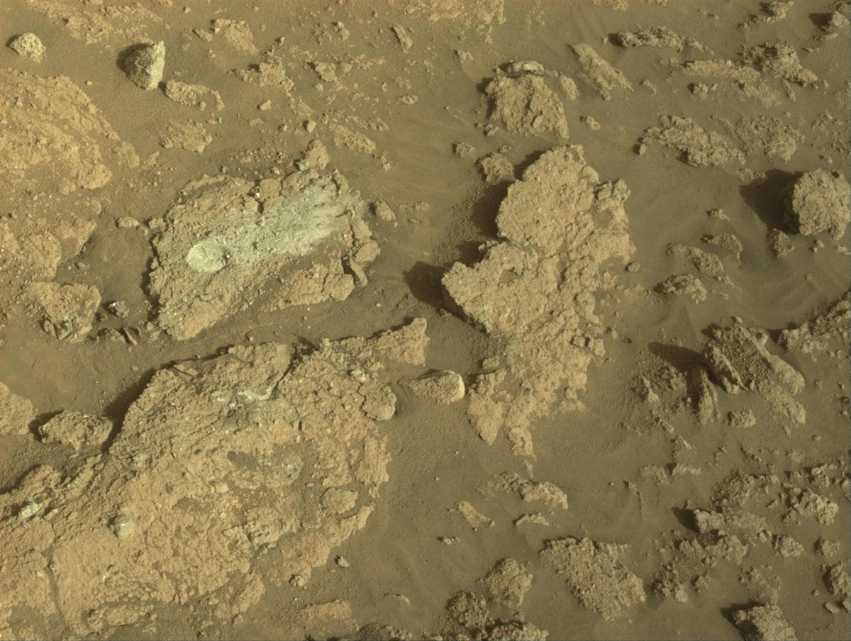 Mars image captured by NAVCAM_LEFT on Perseverance