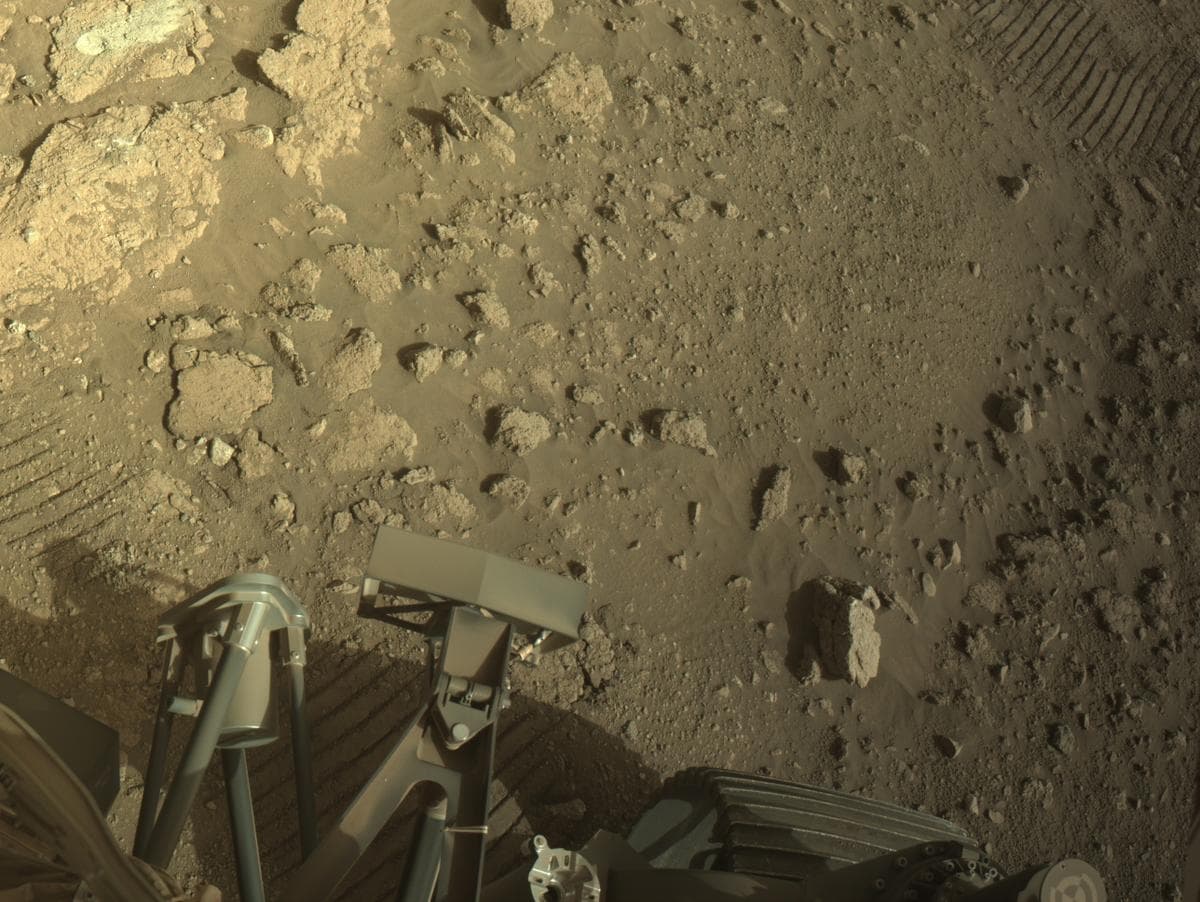 Mars image captured by NAVCAM_LEFT on Perseverance