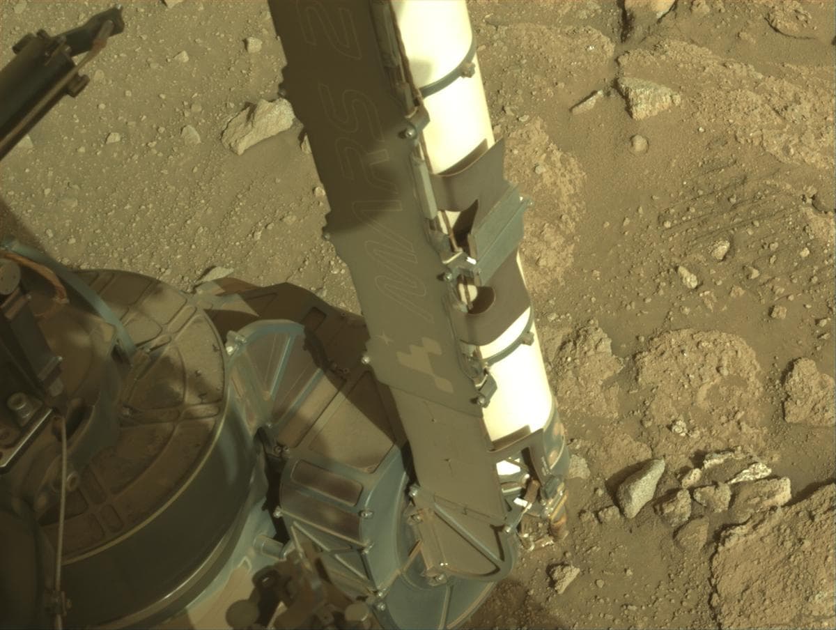 Mars image captured by NAVCAM_LEFT on Perseverance