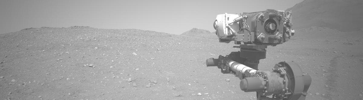 Mars image captured by NAVCAM_LEFT on Perseverance