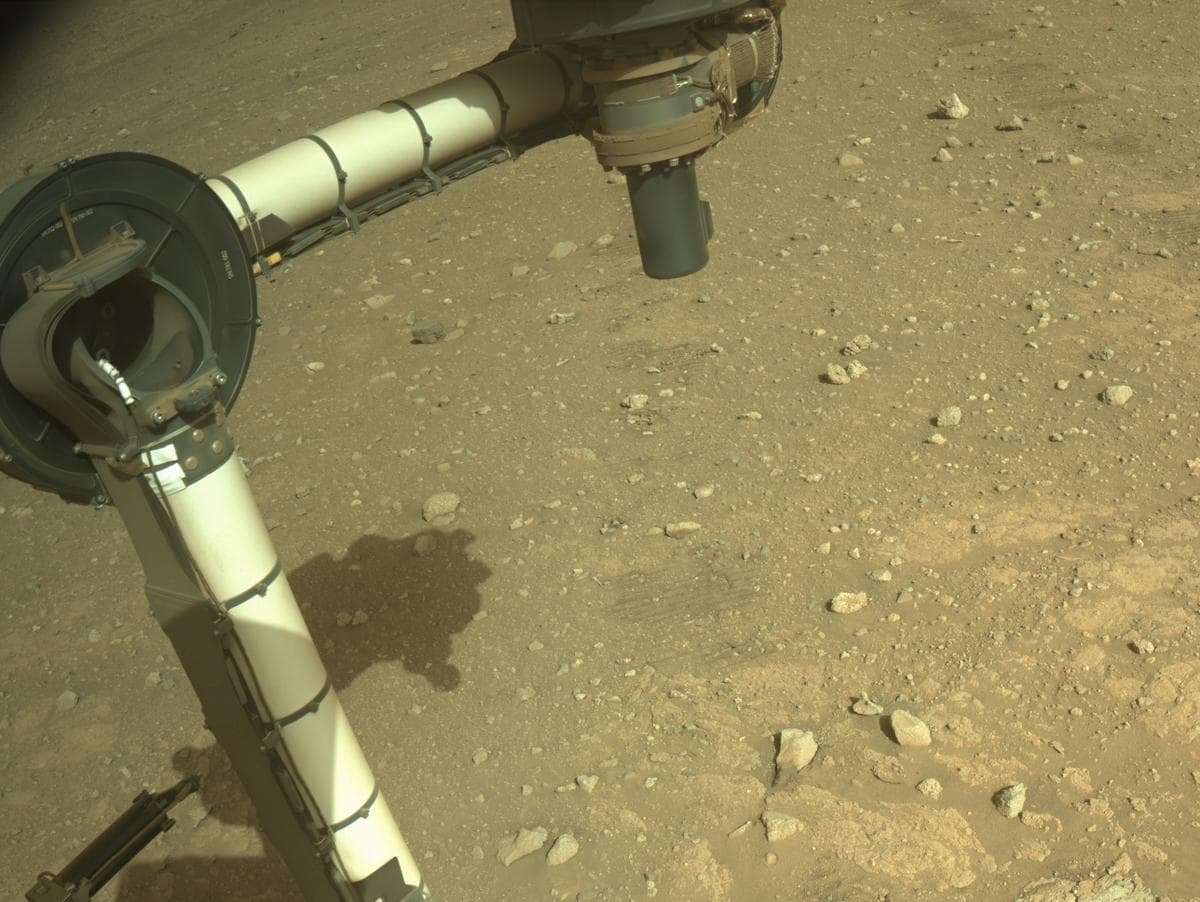 Mars image captured by NAVCAM_RIGHT on Perseverance