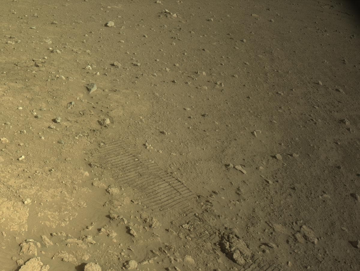 Mars image captured by NAVCAM_RIGHT on Perseverance