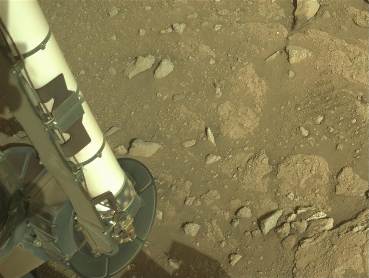 Mars image captured by NAVCAM_RIGHT on Perseverance