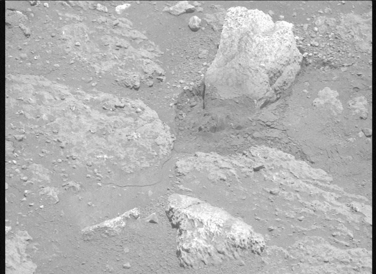 Mars image captured by MCZ_LEFT on Perseverance