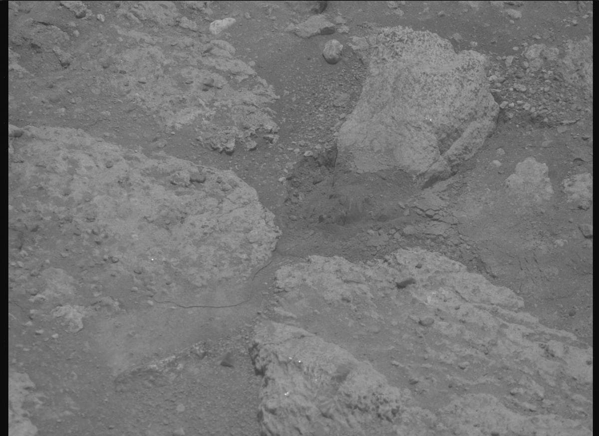 Mars image captured by MCZ_RIGHT on Perseverance