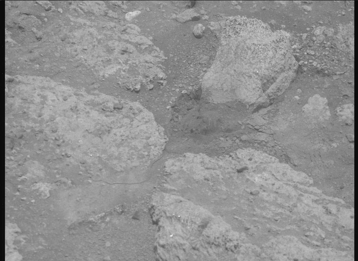 Mars image captured by MCZ_RIGHT on Perseverance