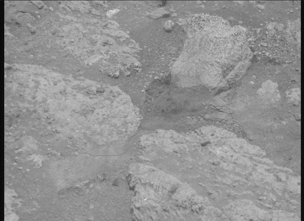 Mars image captured by MCZ_RIGHT on Perseverance