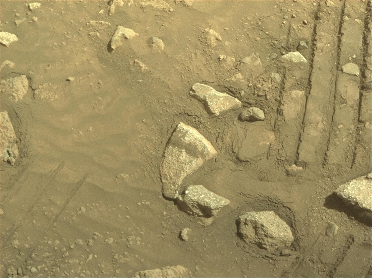 Mars image captured by FRONT_HAZCAM_RIGHT_A on Perseverance