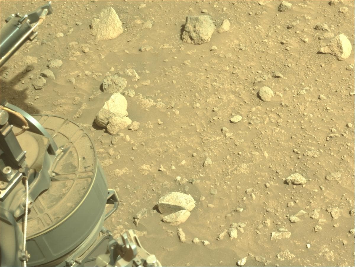Mars image captured by NAVCAM_LEFT on Perseverance