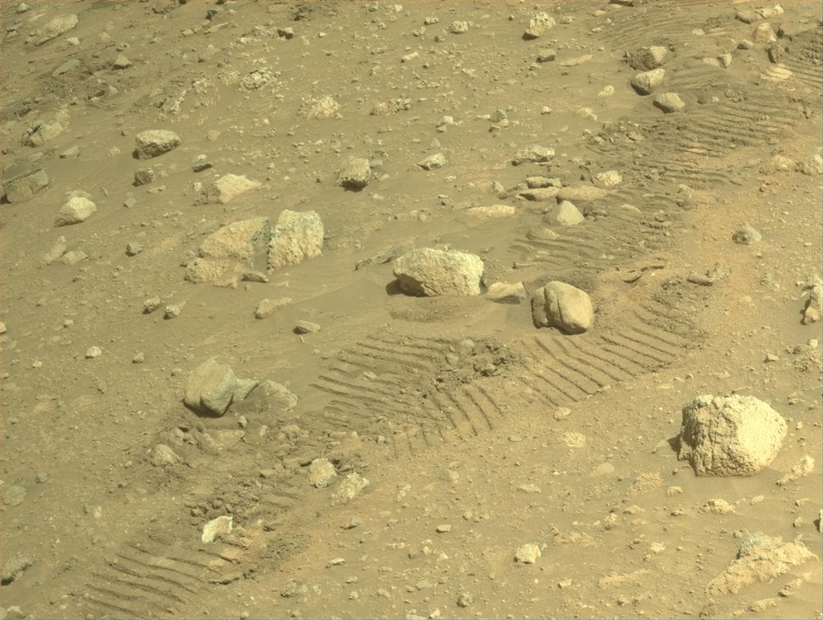 Mars image captured by NAVCAM_RIGHT on Perseverance