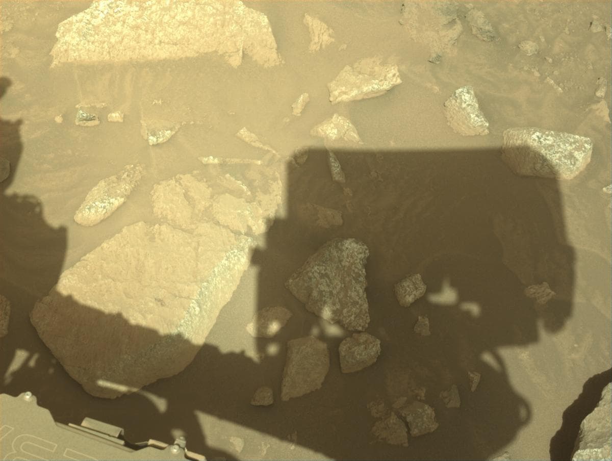 Mars image captured by NAVCAM_LEFT on Perseverance
