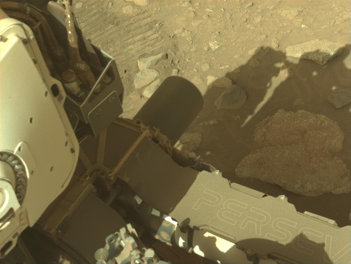 Mars image captured by NAVCAM_LEFT on Perseverance