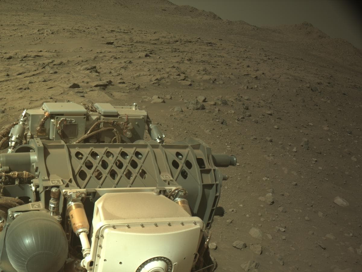 Mars image captured by NAVCAM_LEFT on Perseverance