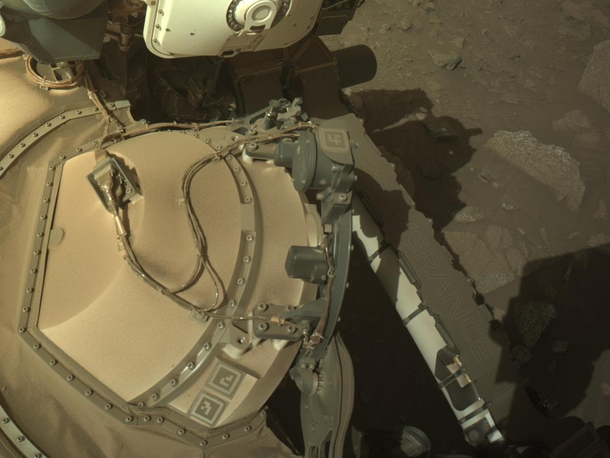 Mars image captured by NAVCAM_LEFT on Perseverance