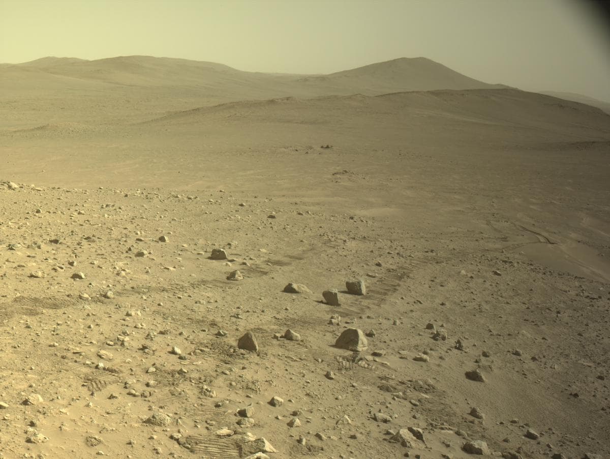 Mars image captured by NAVCAM_LEFT on Perseverance