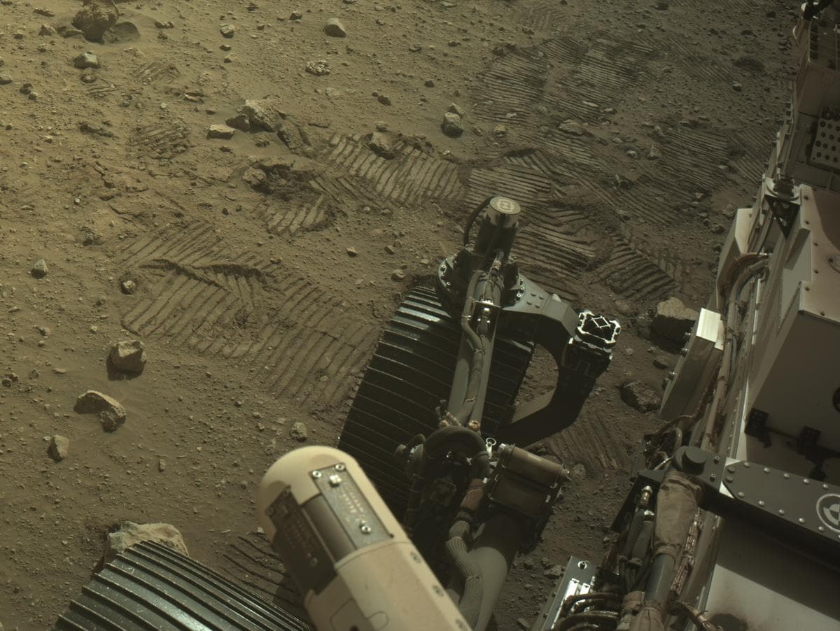 Mars image captured by NAVCAM_LEFT on Perseverance
