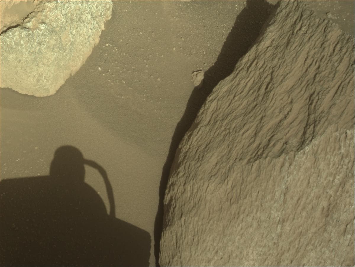Mars image captured by NAVCAM_RIGHT on Perseverance