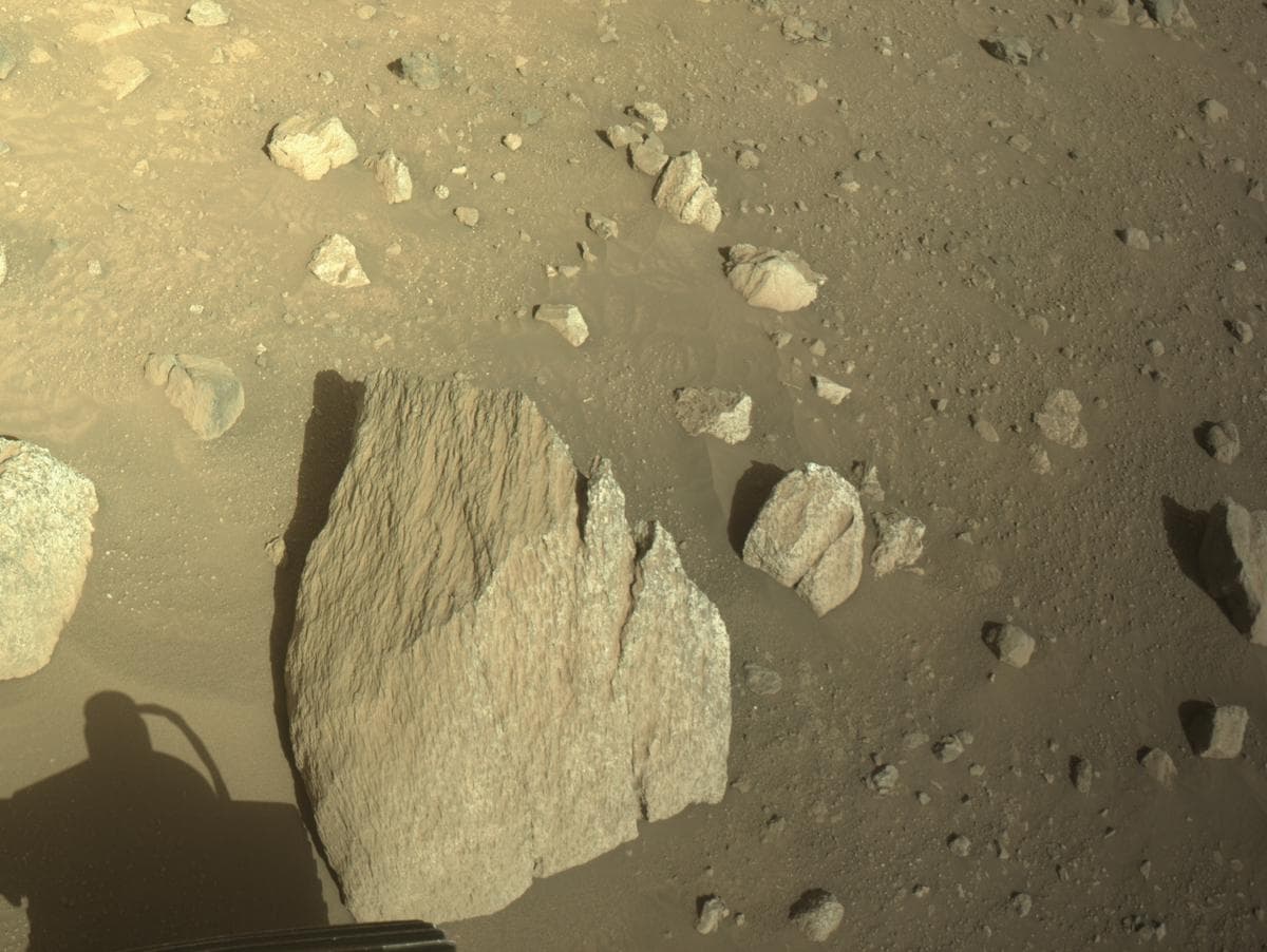 Mars image captured by NAVCAM_RIGHT on Perseverance