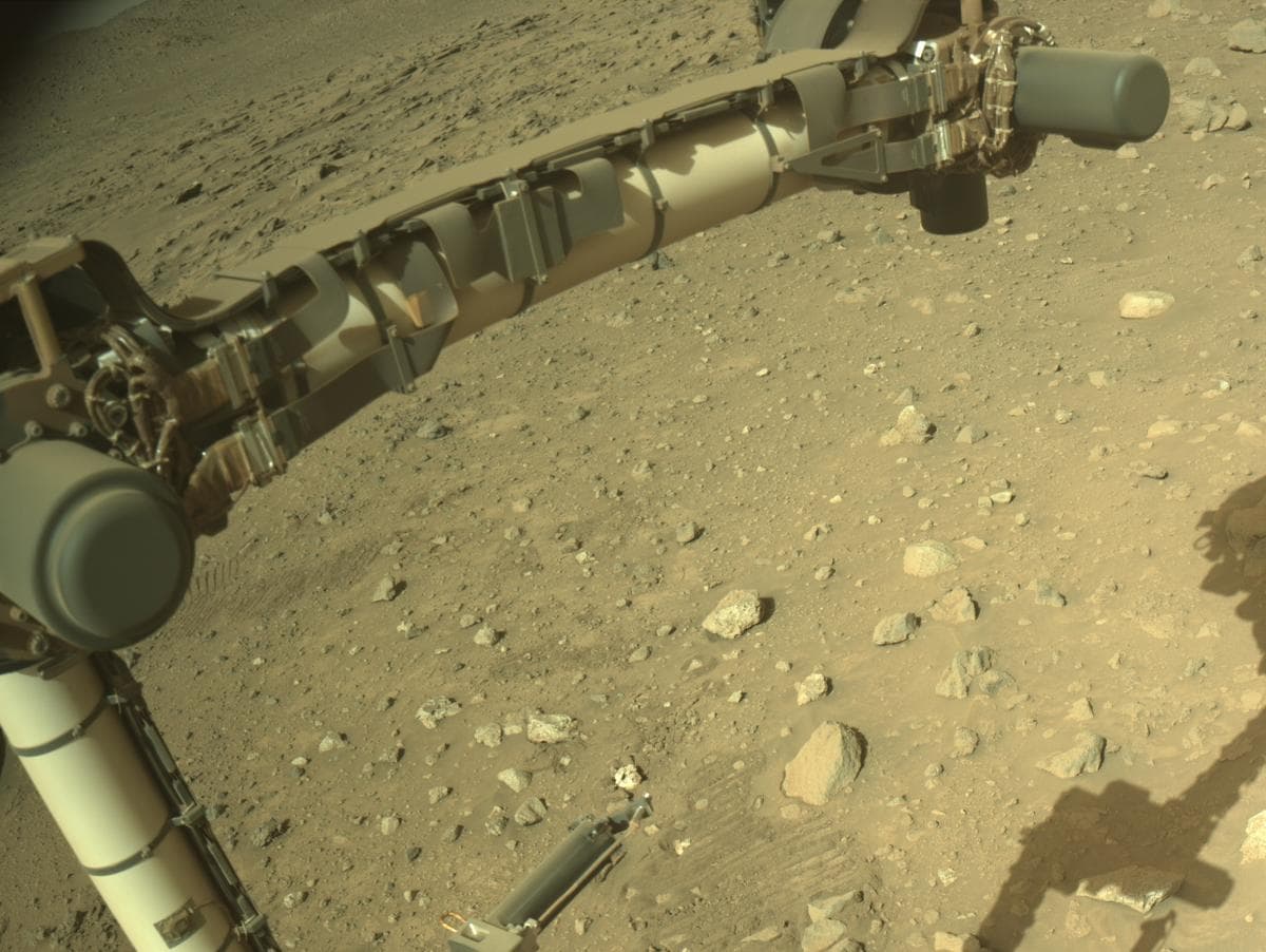 Mars image captured by NAVCAM_LEFT on Perseverance