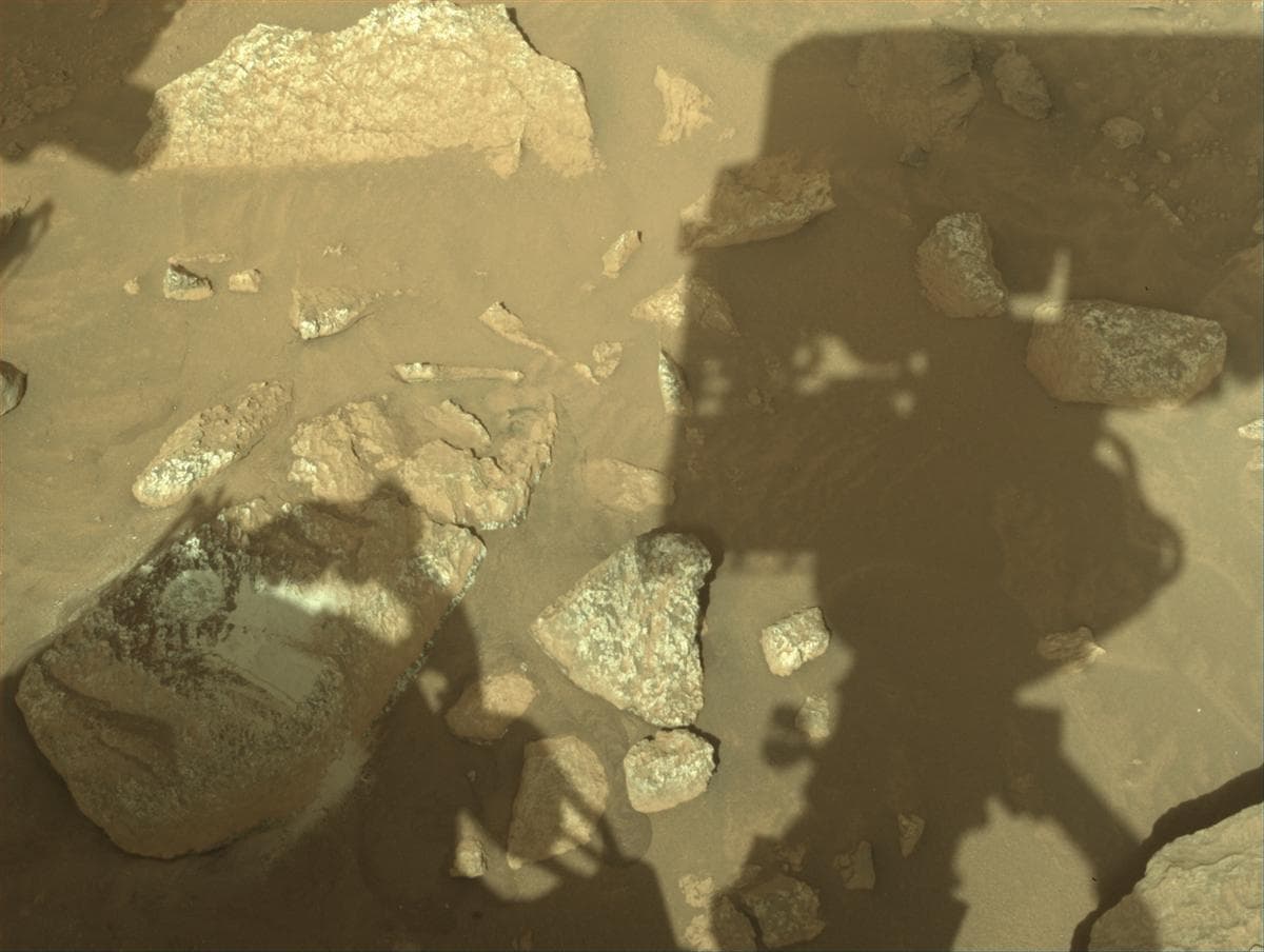 Mars image captured by NAVCAM_RIGHT on Perseverance
