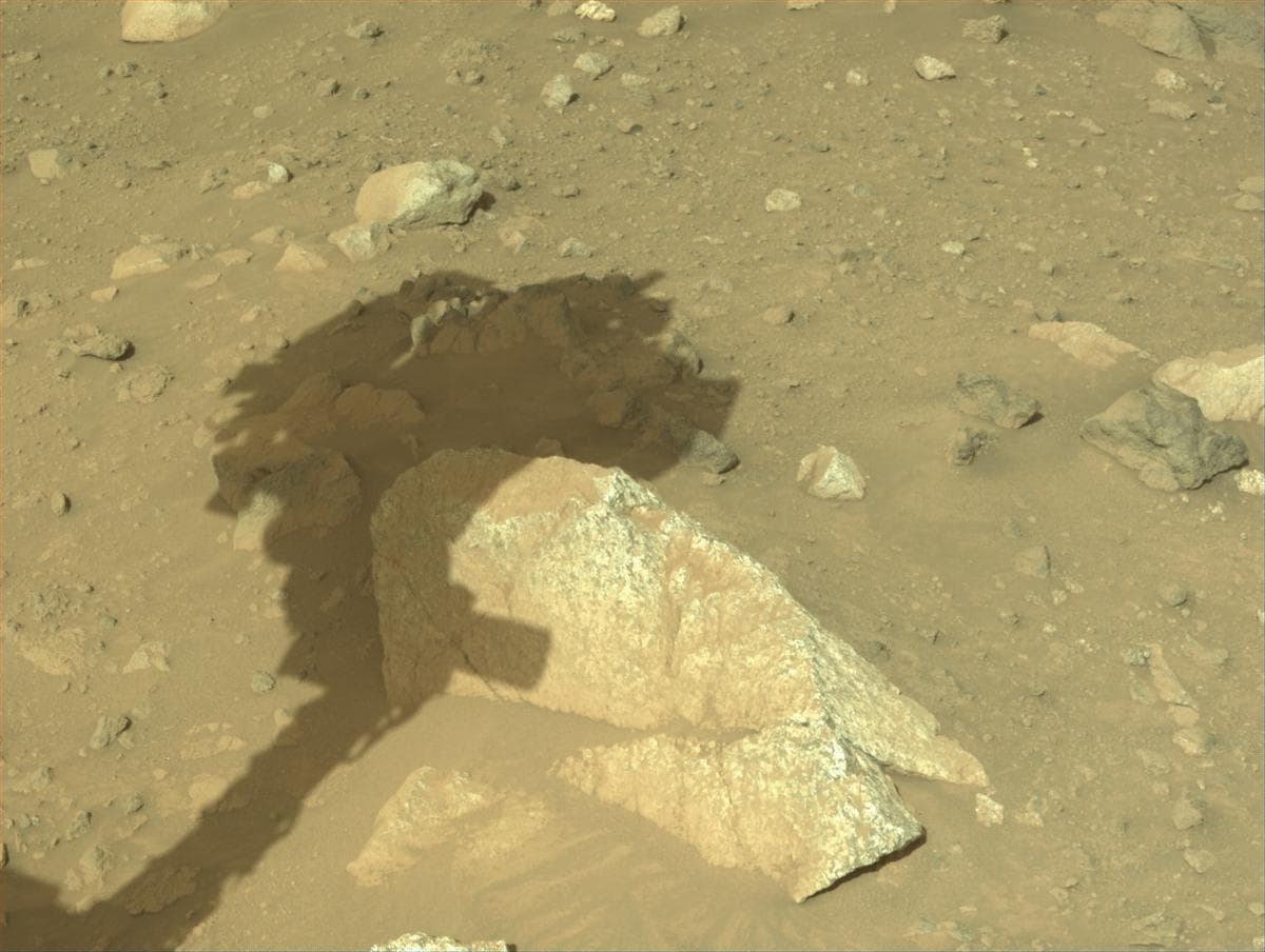Mars image captured by NAVCAM_RIGHT on Perseverance