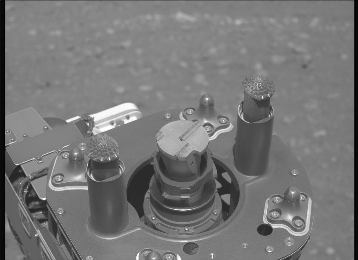 Mars image captured by MCZ_LEFT on Perseverance