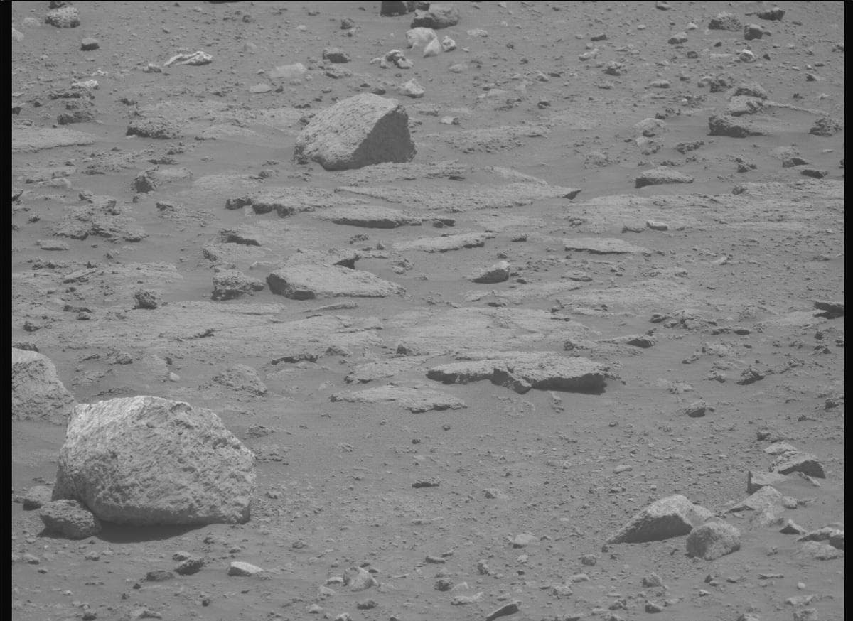 Mars image captured by MCZ_LEFT on Perseverance