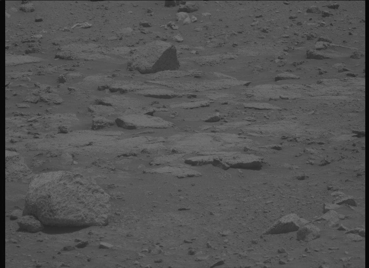 Mars image captured by MCZ_LEFT on Perseverance