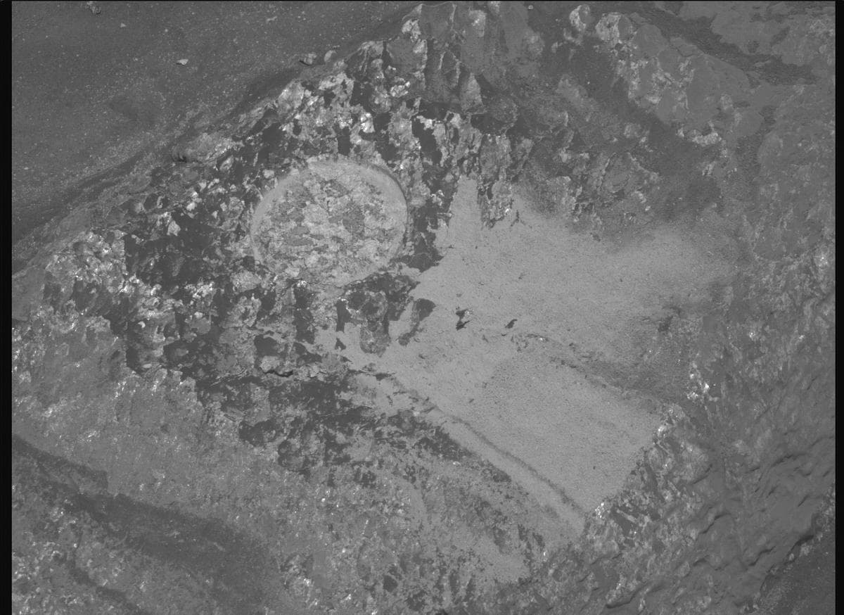Mars image captured by MCZ_RIGHT on Perseverance