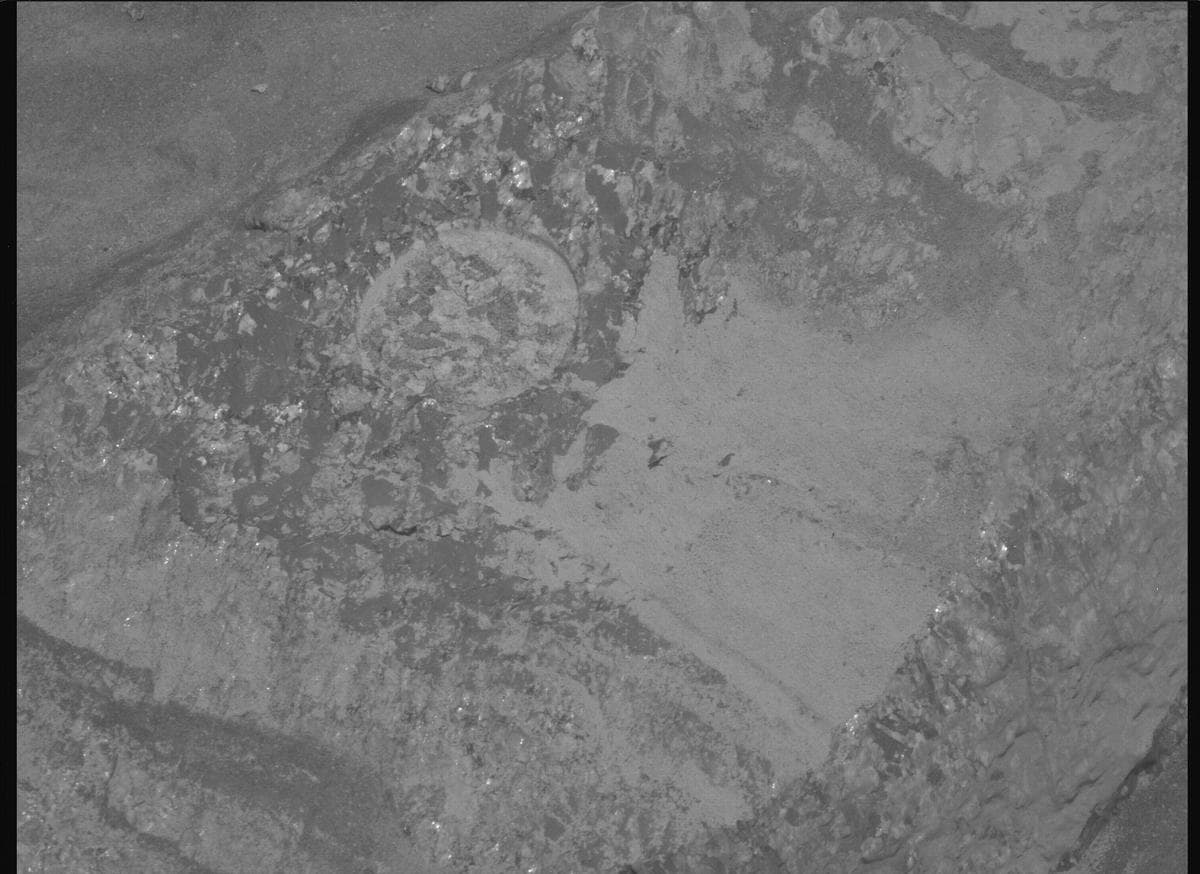 Mars image captured by MCZ_RIGHT on Perseverance