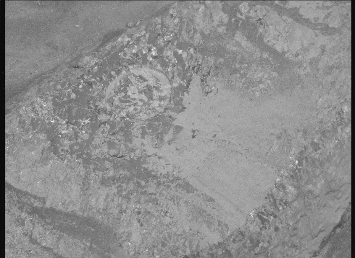 Mars image captured by MCZ_RIGHT on Perseverance