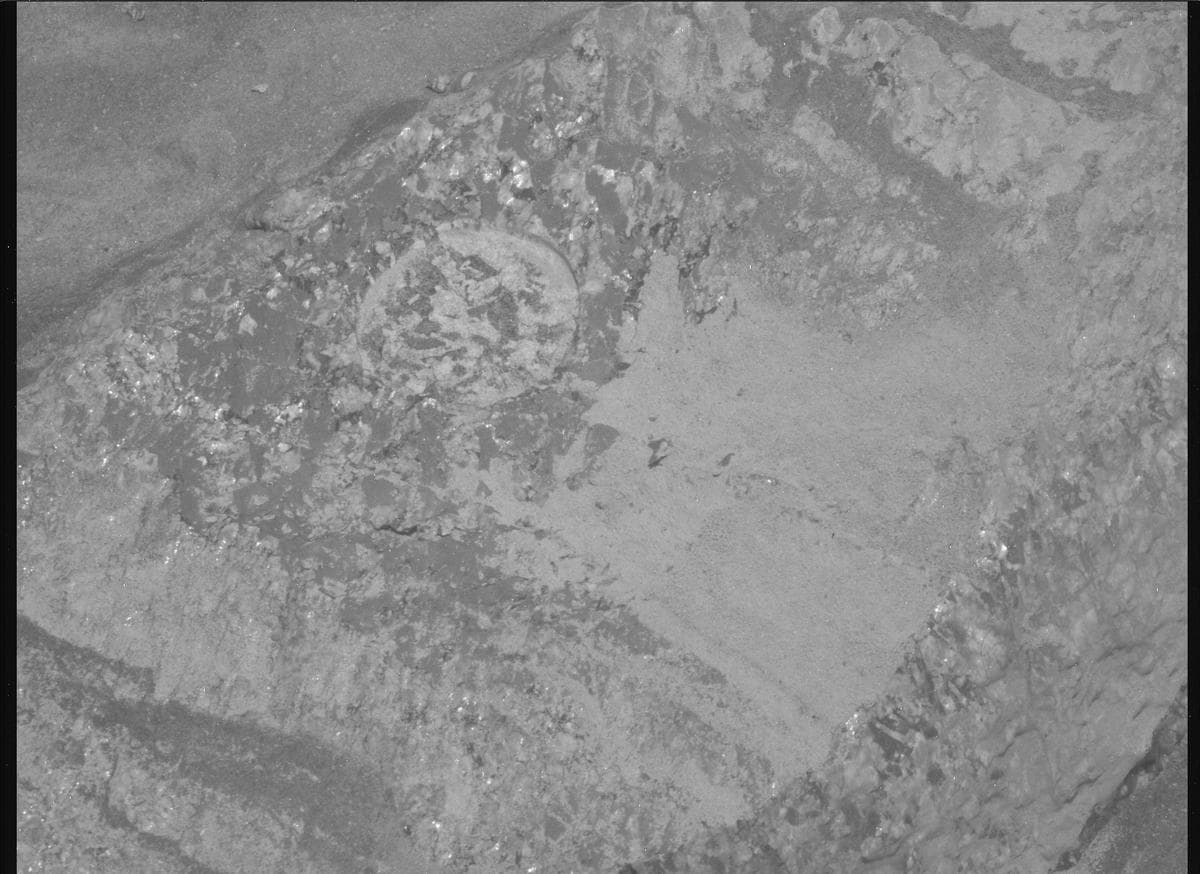 Mars image captured by MCZ_RIGHT on Perseverance