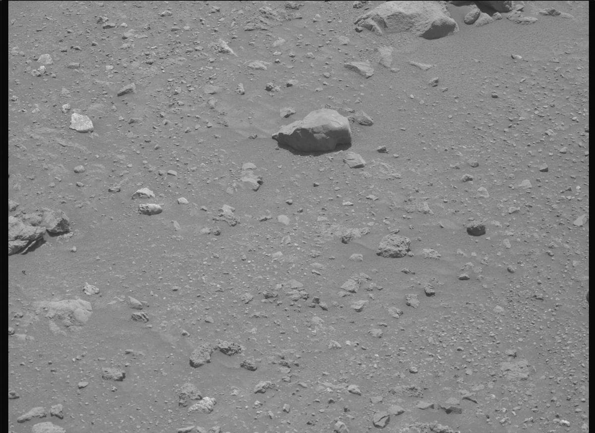 Mars image captured by MCZ_LEFT on Perseverance